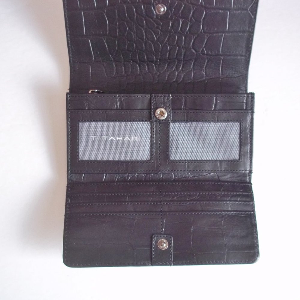 Tahari Leather Flap Clutch Wallet Black Croco NWOT - Picture 2 of 6